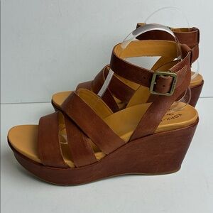 KORK-EASE Platform Wedge Strappy Sandals Caramel Brown Leather Sz 10 Gladiator